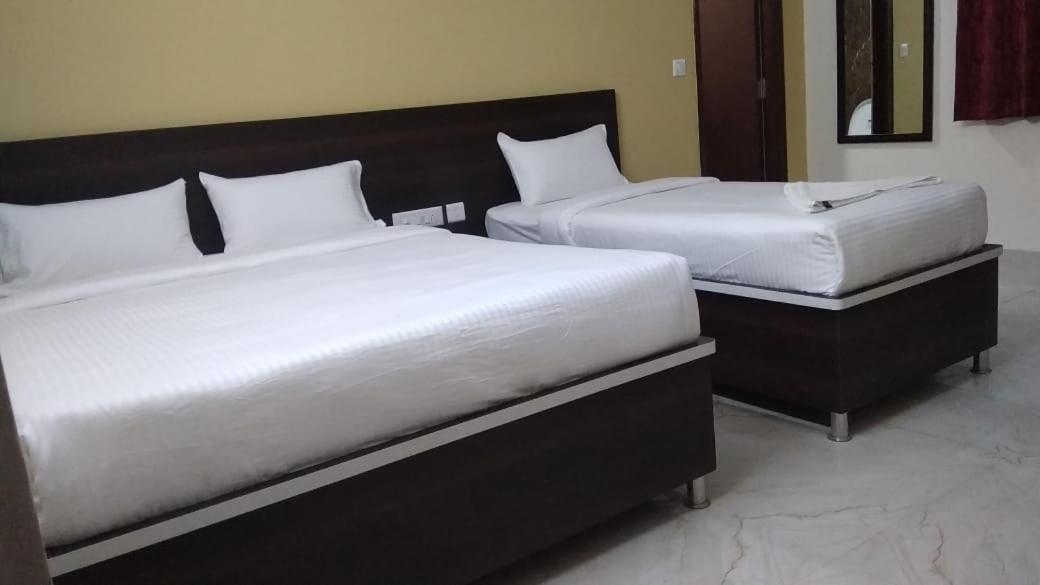 Hotel Mk Grande à Bangalore Extérieur photo