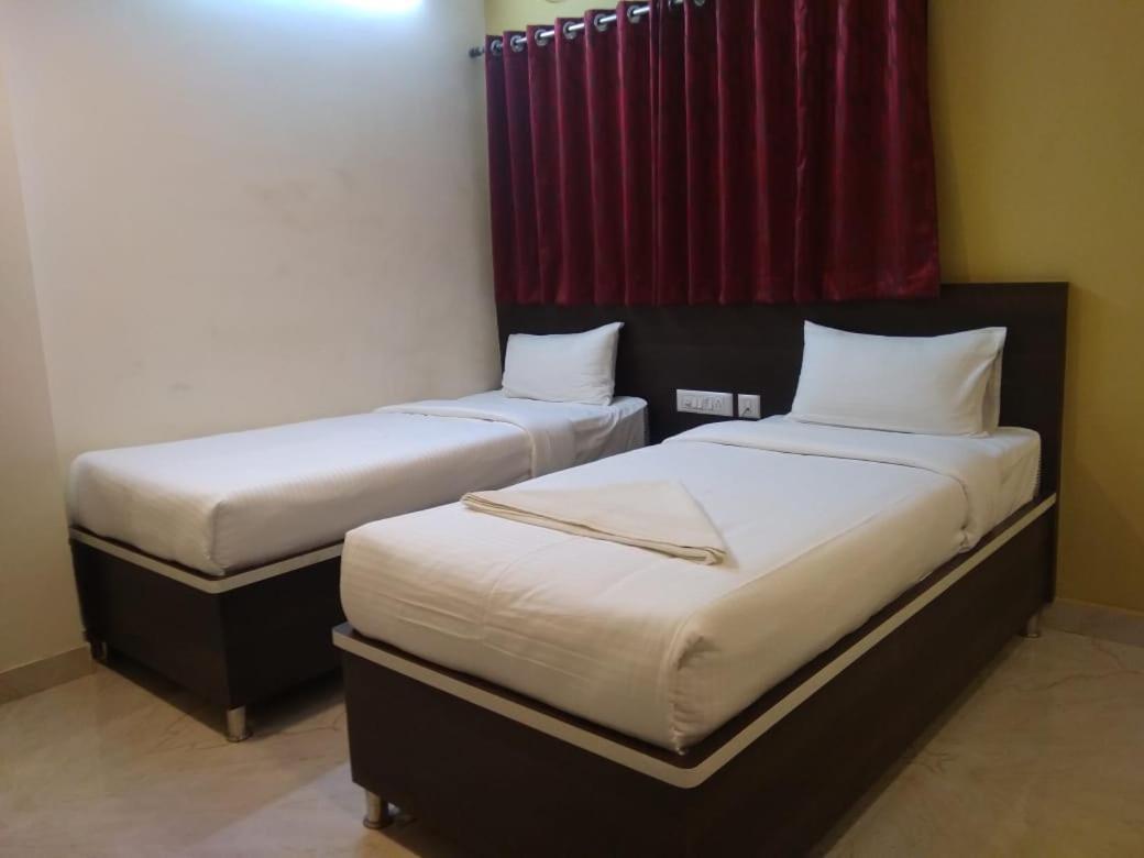 Hotel Mk Grande à Bangalore Extérieur photo